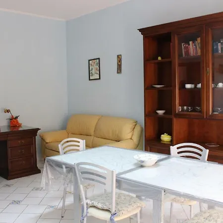 Casa Vacanza Baia Di Holiday home *